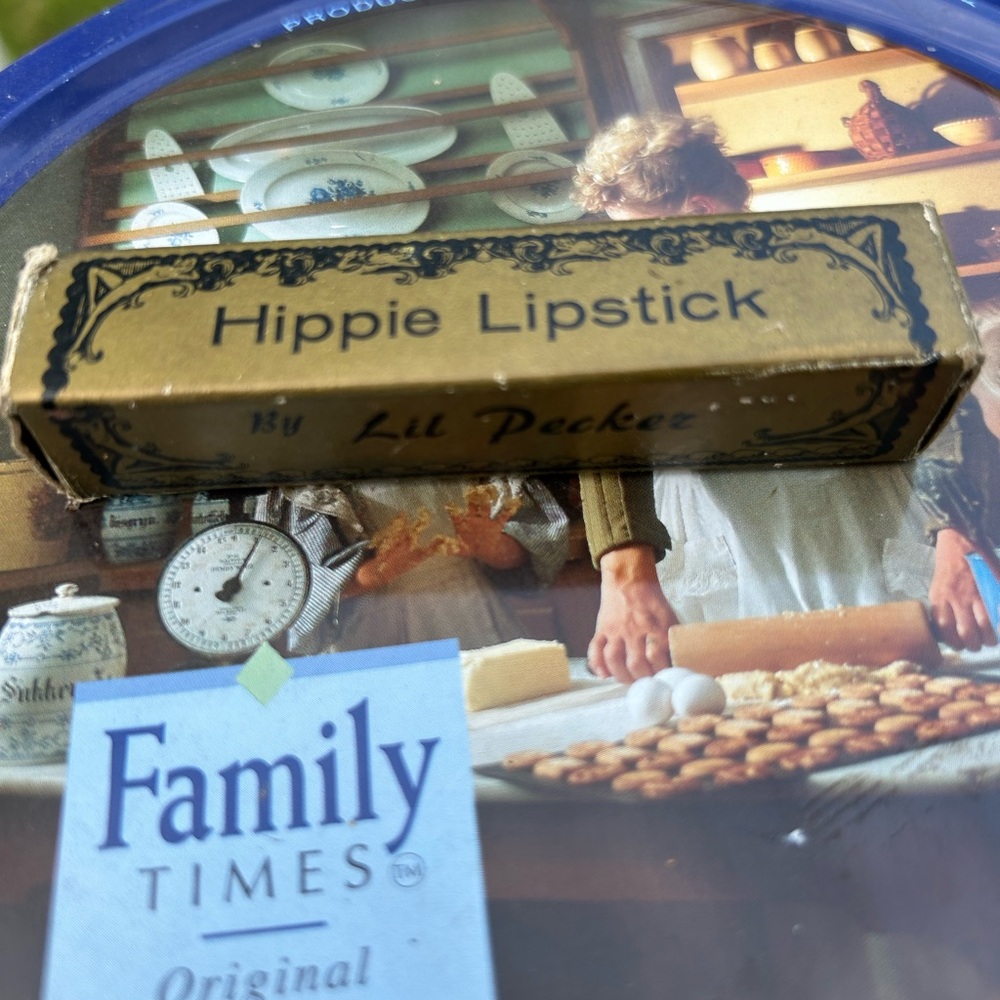 Lil peckers vintage lip stick